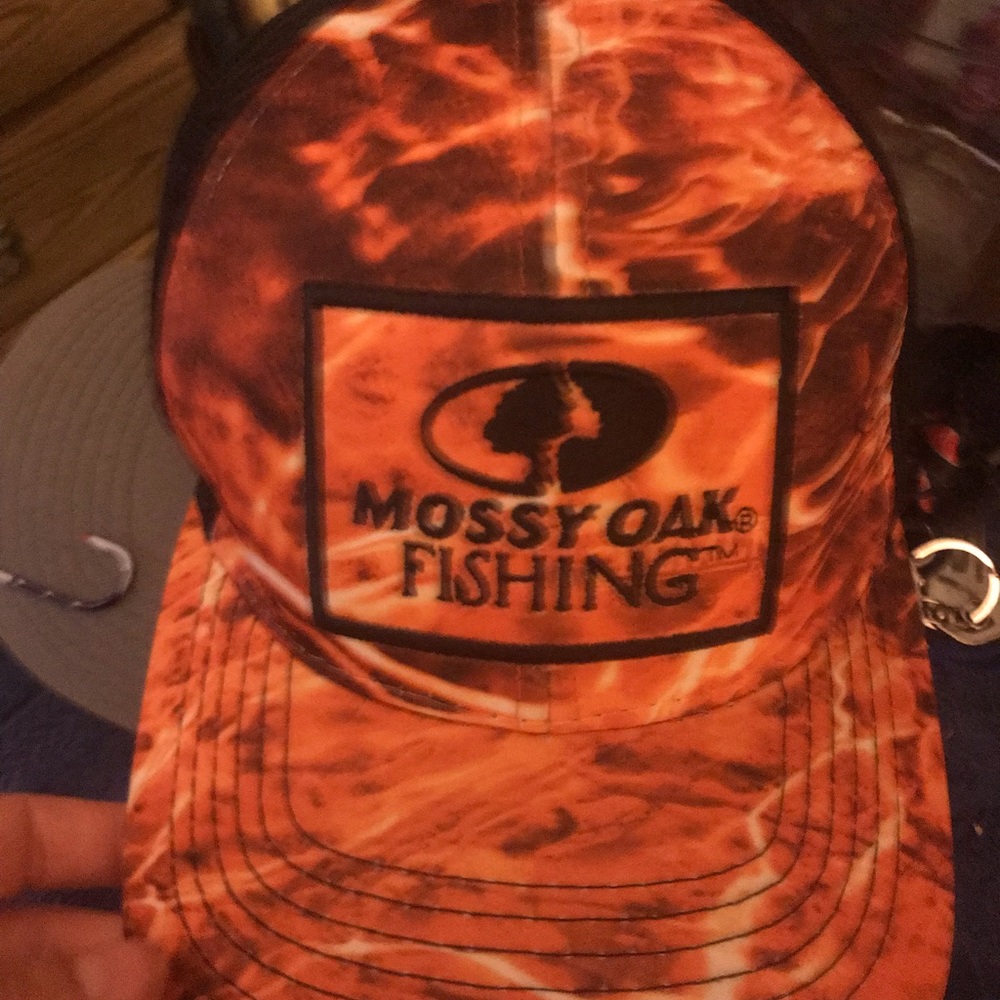 Mossy oak multi colored snap back